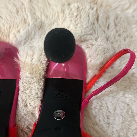 Shoes - Picture 5 of 5